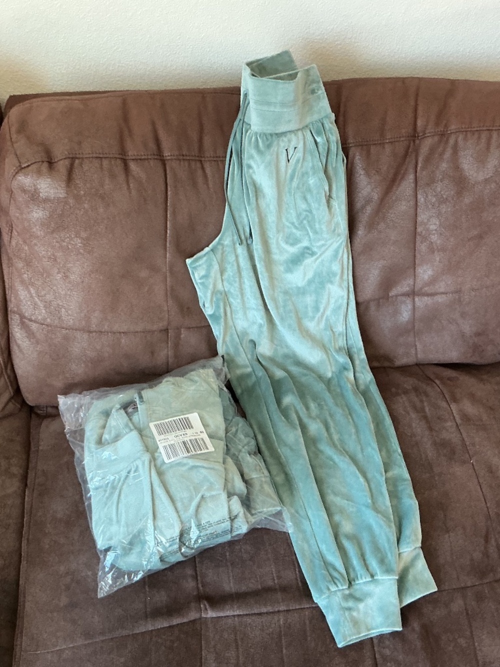 Victoria’s Secret Velour Light Green Jogger and Jacket Matching Set